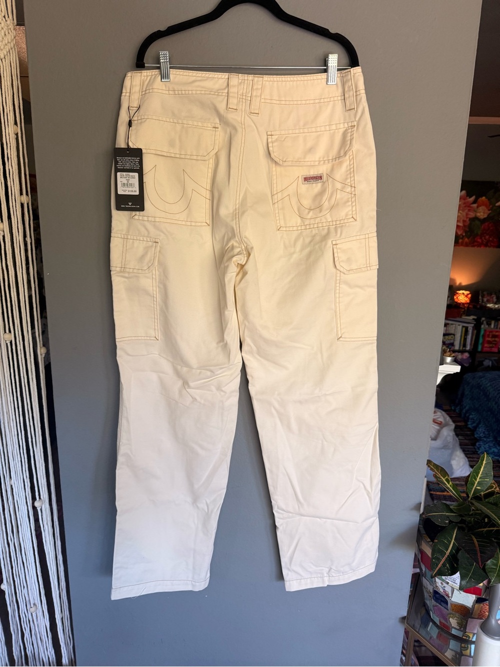 True Religion Cream Cargo Utility Pants size 30🍦🍦🍦